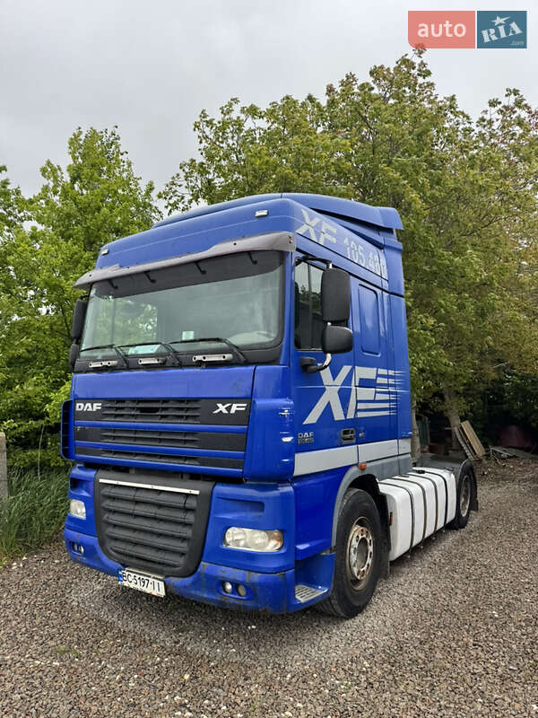 Тягач DAF XF 105 2008 в Львові