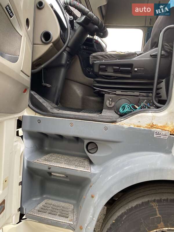 Тягач DAF XF 105 2011 в Харькове