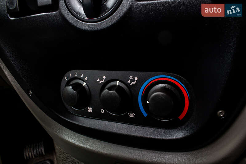 Тягач DAF XF 105 2012 в Львове