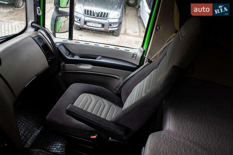 Тягач DAF XF 105 2012 в Львове