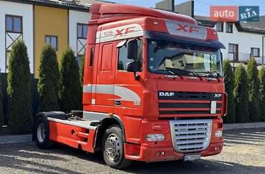 Тягач DAF XF 105 2010 в 
