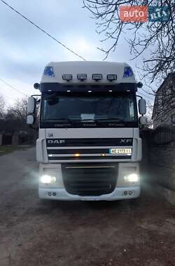 Тягач DAF XF 105 2008 в Дніпрі