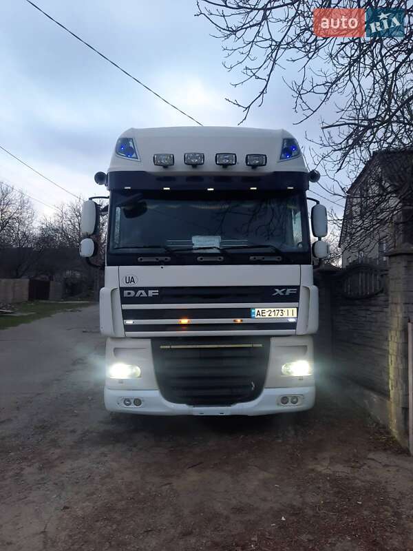 Тягач DAF XF 105 2008 в 