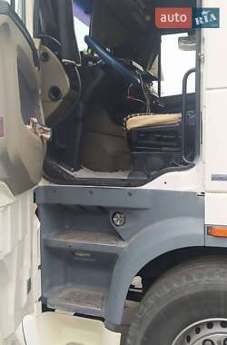 Грузовой фургон DAF XF 105 2008 в 