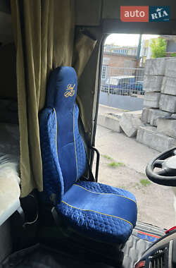 Тягач DAF XF 105 2011 в 
