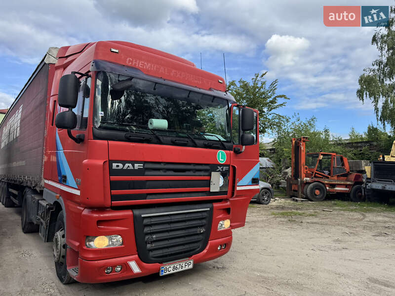 Тягач DAF XF 105 2013 в 