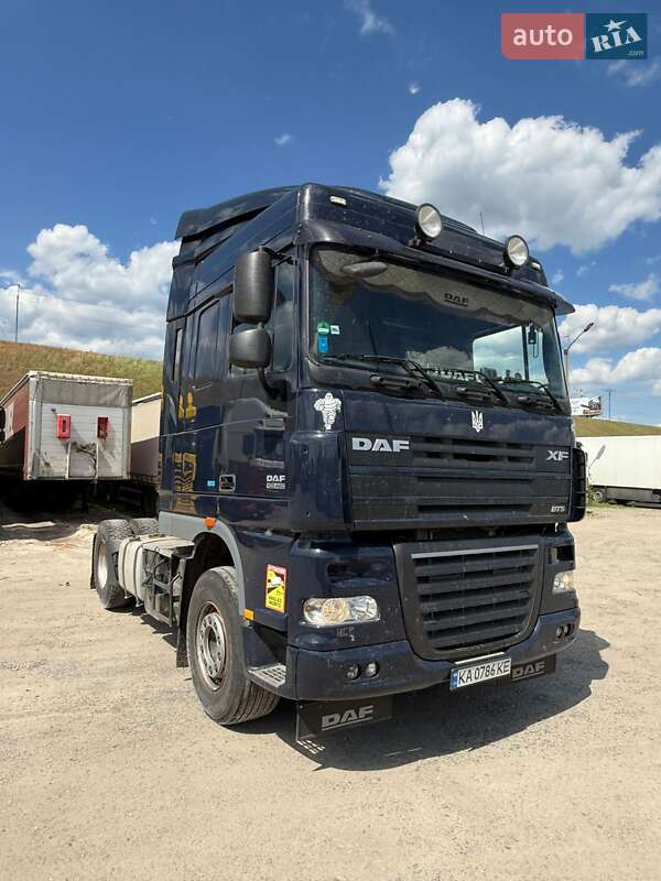 Тягач DAF XF 105 2013 в 
