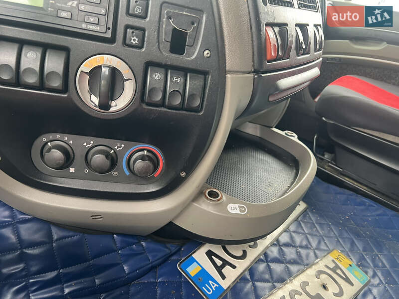 Тягач DAF XF 105 2008 в Луцке