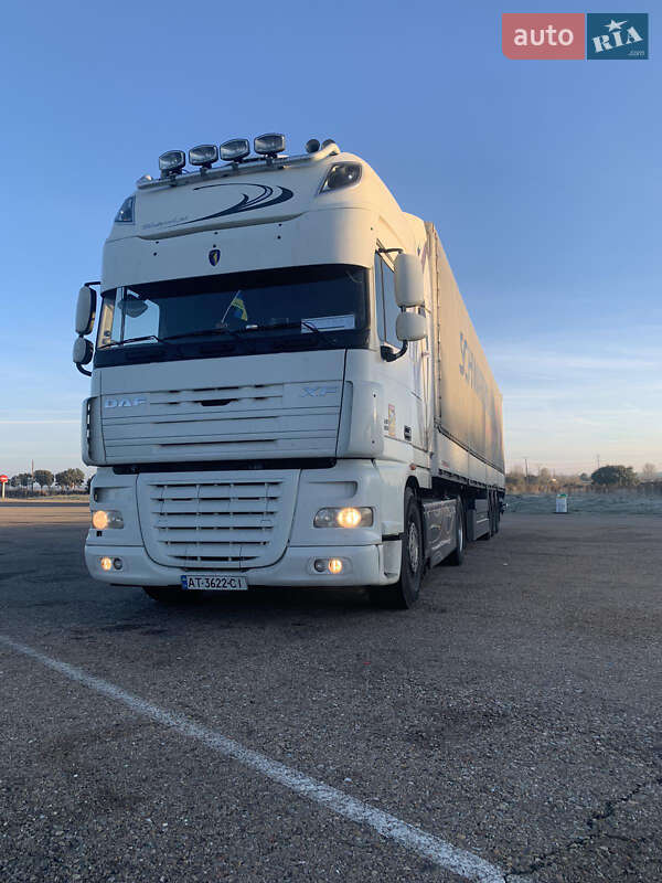 Тягач DAF XF 105 2011 в 