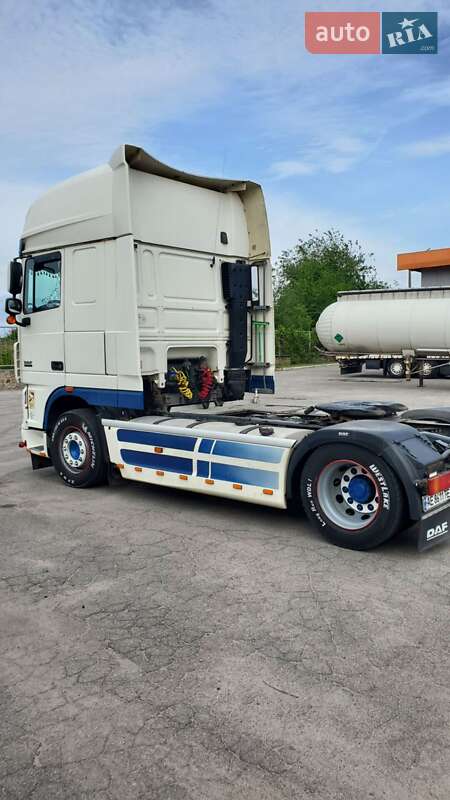 Тягач DAF XF 105 2010 в Верхнеднепровске