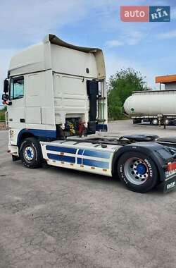 Тягач DAF XF 105 2010 в 