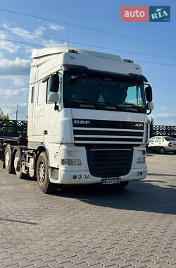 Тягач DAF XF 105 2009 в 