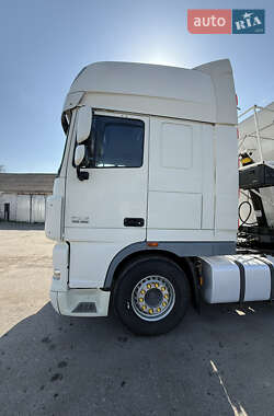 Тягач DAF XF 105 2011 в 