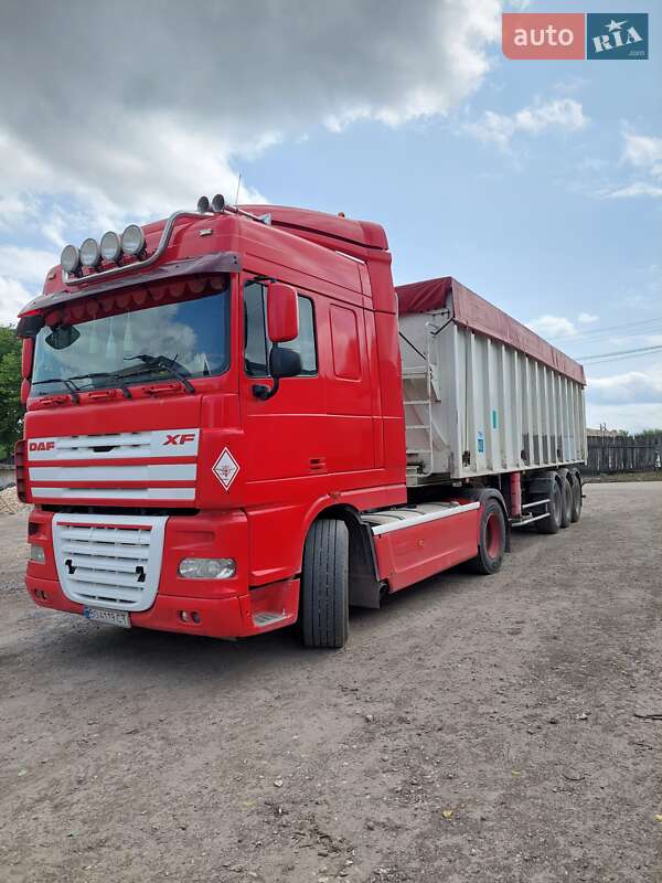Тягач DAF XF 105 2006 в 