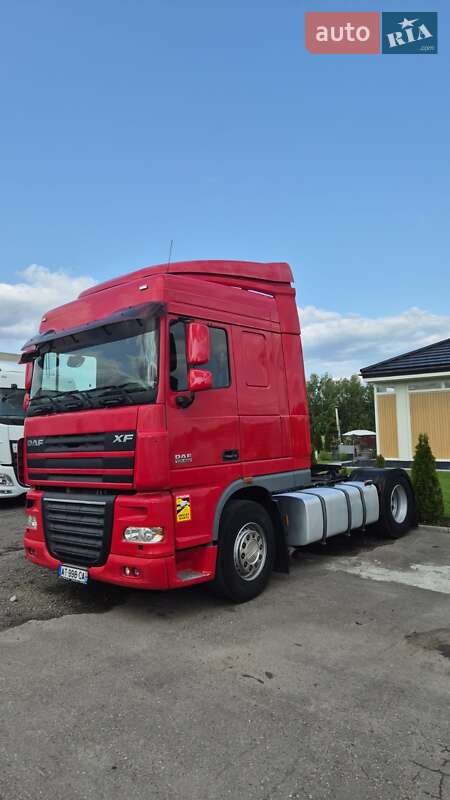 Тягач DAF XF 105 2010 в 