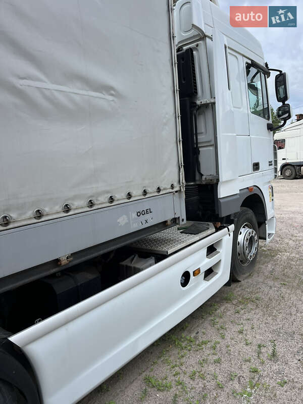 Тягач DAF XF 105 2012 в Чернигове