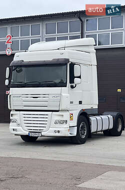 Тягач DAF XF 105 2011 в Чернігові
