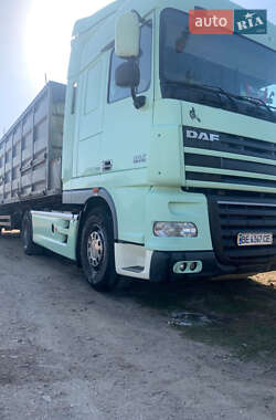 Тягач DAF XF 105 2011 в 