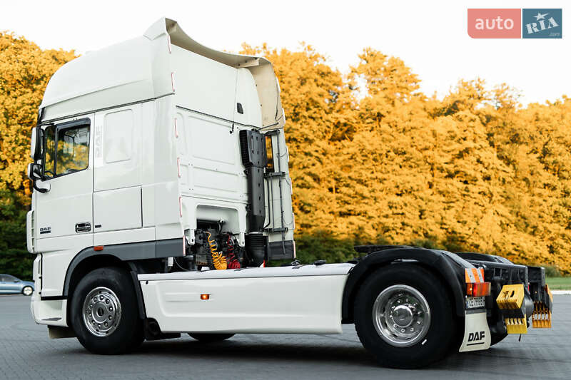 Тягач DAF XF 105 2009 в Черновцах