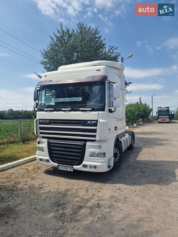 Тягач DAF XF 105 2008 в Умані