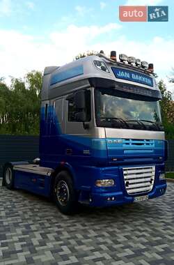Тягач DAF XF 105 2012 в Каневі