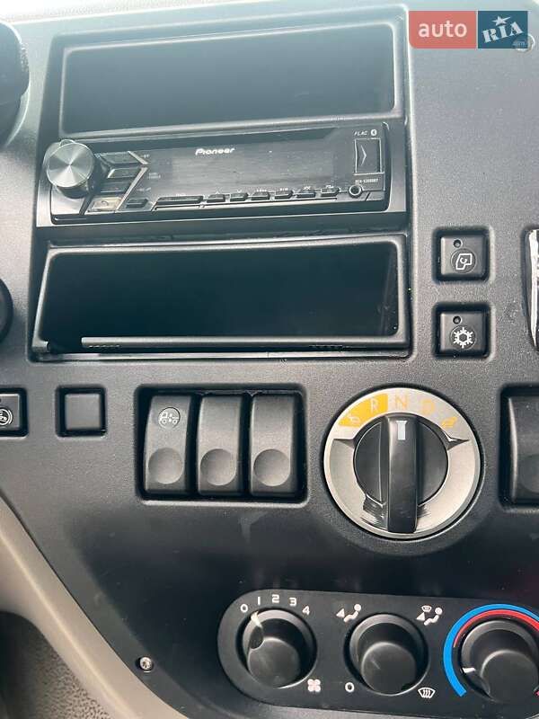 Тягач DAF XF 105 2010 в Львове