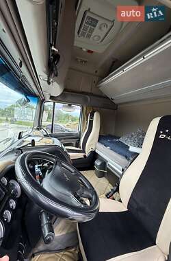 Тягач DAF XF 105 2013 в 