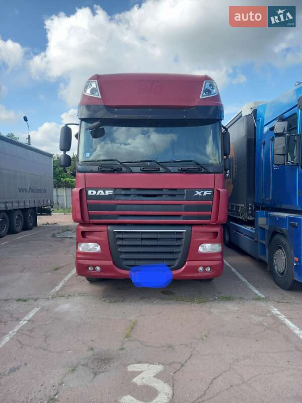 Тягач DAF XF 105 2012 в 