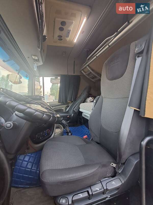 Тягач DAF XF 105 2005 в Днепре