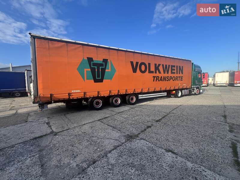 Тягач DAF XF 105 2011 в Шептицькому