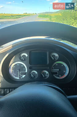 Тягач DAF XF 105 2012 в 