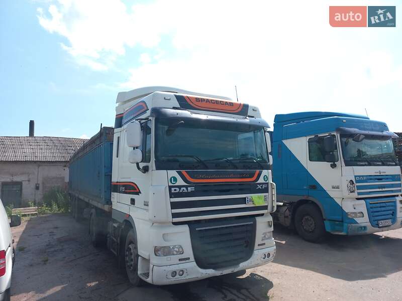 Зерновоз DAF XF 105 2011 в Прилуках