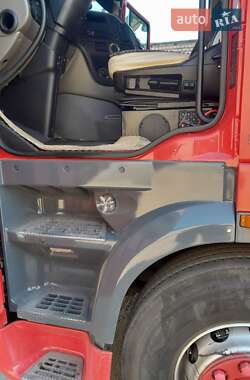 Тягач DAF XF 105 2006 в 