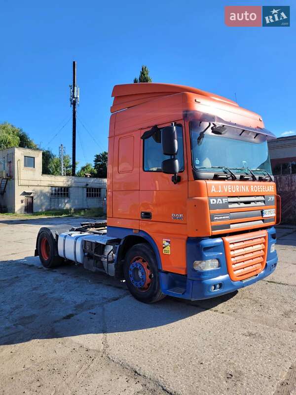 Тягач DAF XF 105 2010 в Луцке
