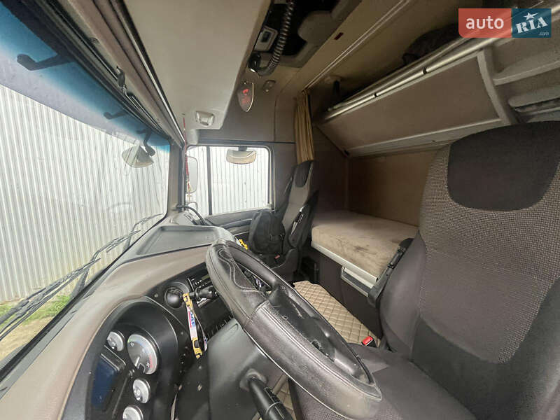 Тягач DAF XF 105 2012 в Радехове