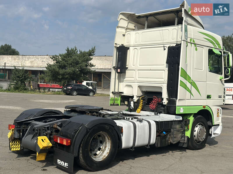 Тягач DAF XF 105 2011 в Киеве