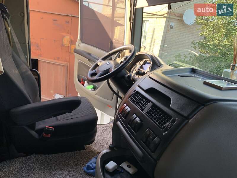 Тягач DAF XF 105 2012 в Запорожье