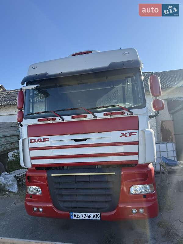 Тягач DAF XF 105 2006 в Виннице