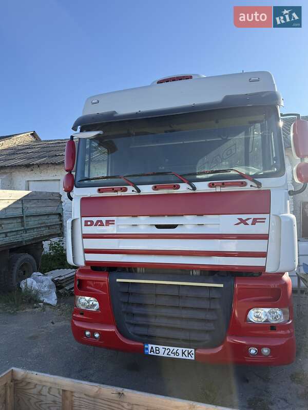 Тягач DAF XF 105 2006 в Виннице