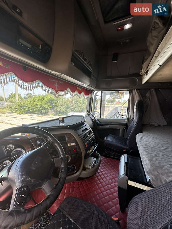 Тягач DAF XF 105 2006 в Полтаве