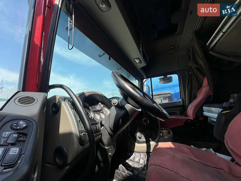 Тягач DAF XF 105 2011 в Луцке