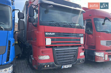 Тягач DAF XF 105 2011 в 