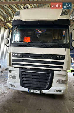Тягач DAF XF 105 2013 в 