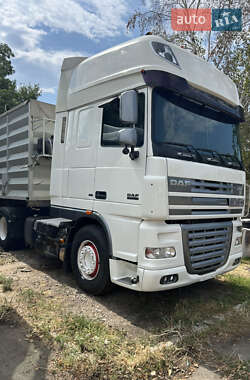Тягач DAF XF 105 2011 в 