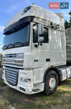 Тягач DAF XF 105 2011 в 