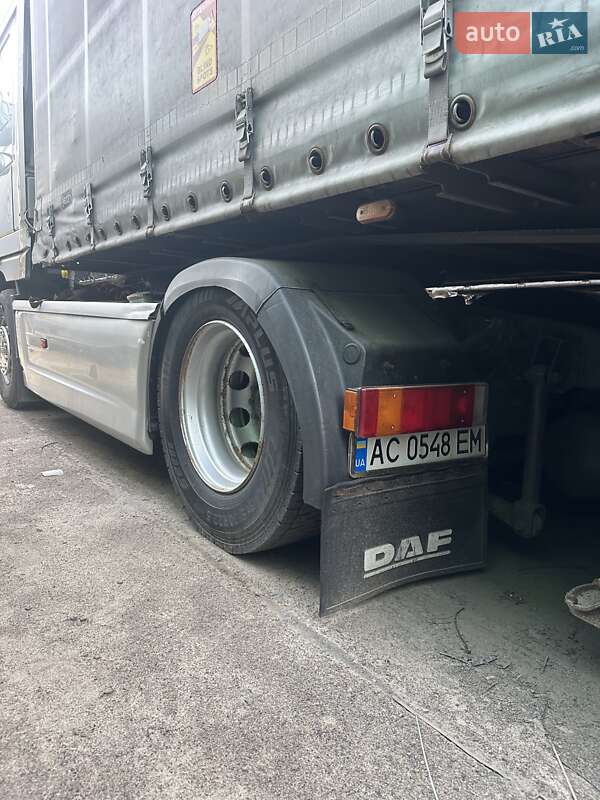 Тягач DAF XF 105 2011 в Сарнах