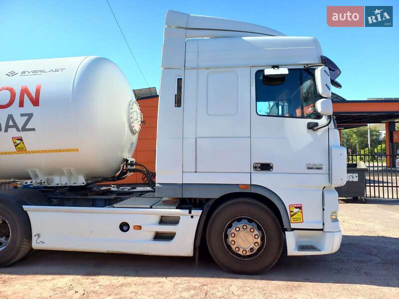 Тягач DAF XF 105 2010 в Житомире