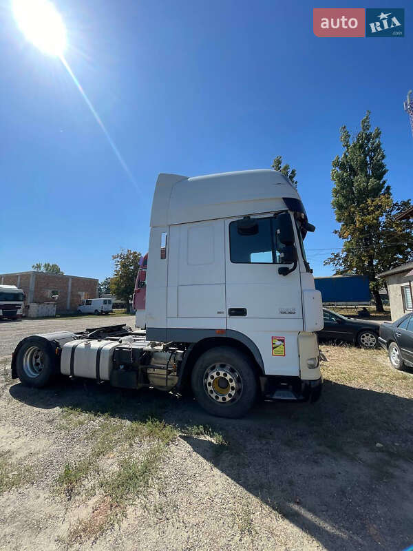 Тягач DAF XF 105 2010 в Черновцах