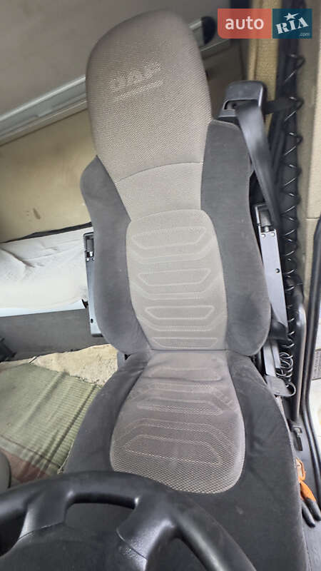 Зерновоз DAF XF 105 2012 в Полтаве