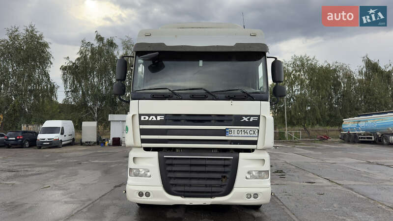 Зерновоз DAF XF 105 2012 в Полтаве